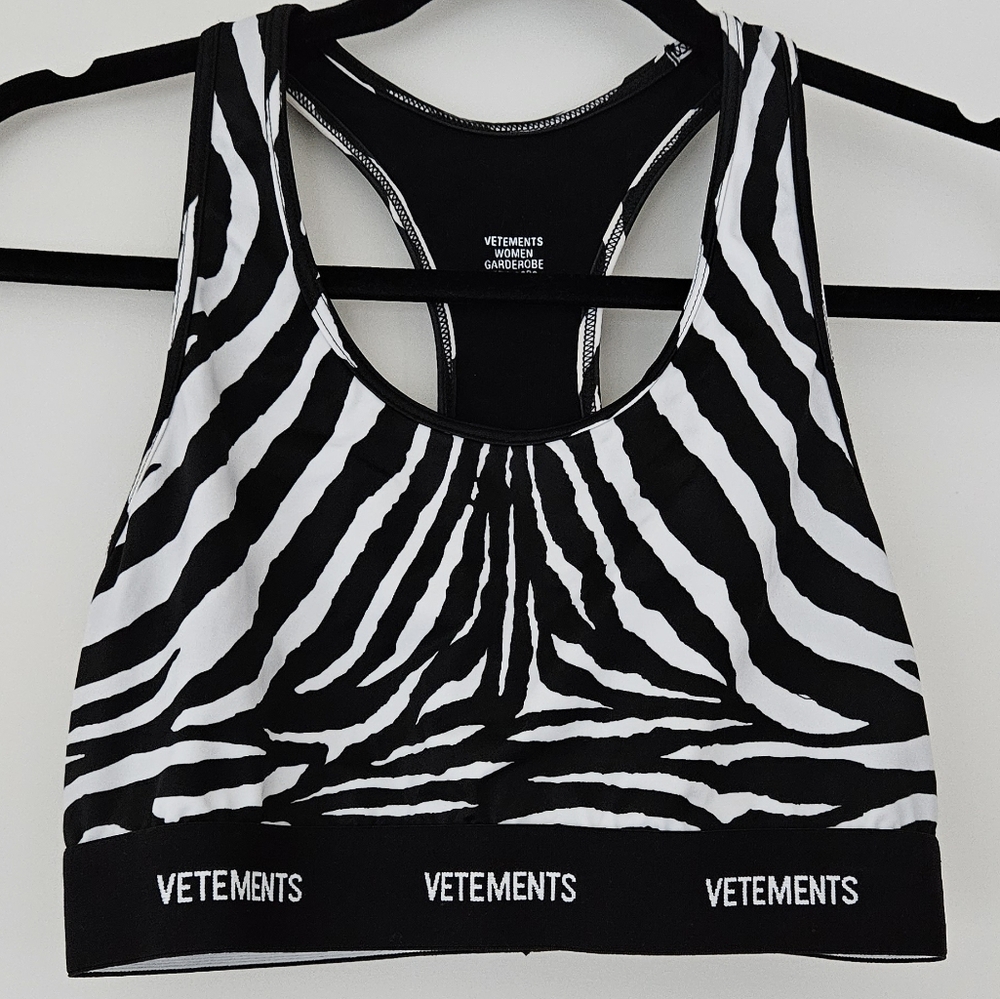 Vetements Sports Bra